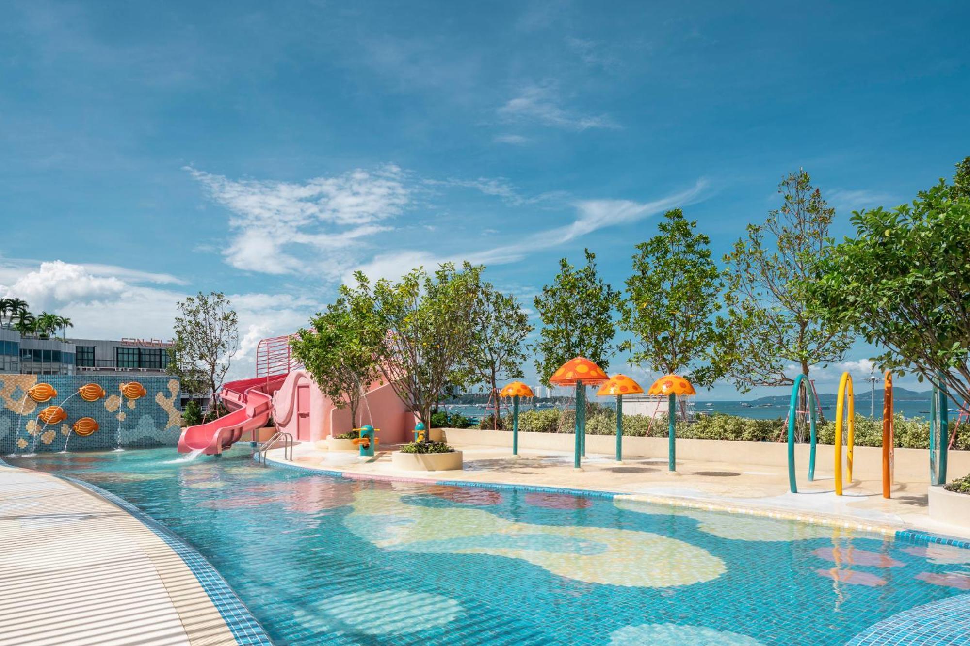 Holiday Inn Pattaya By Ihg Екстериор снимка