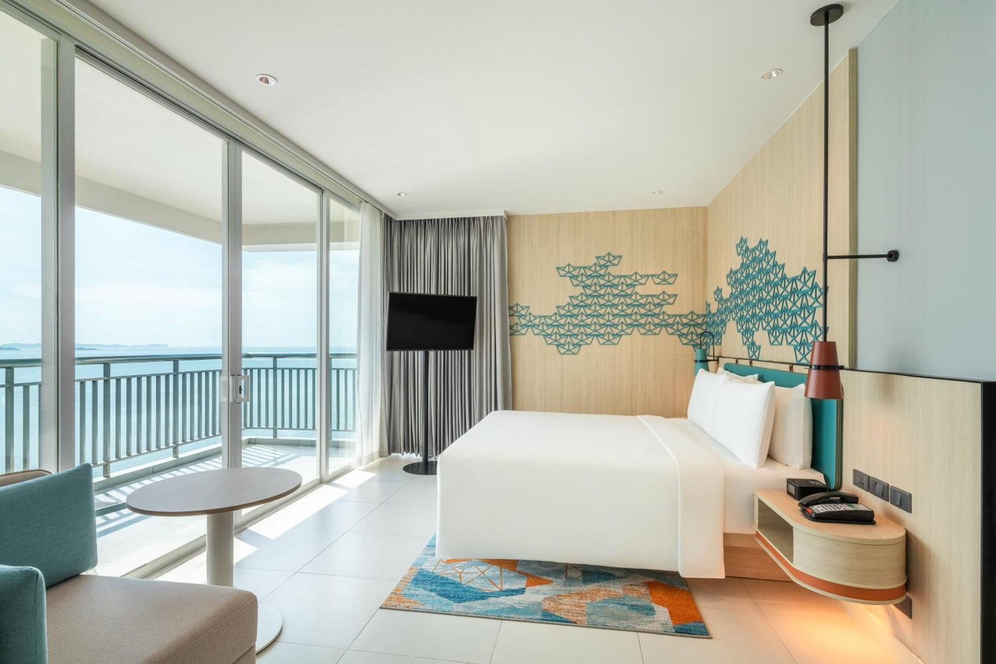 Holiday Inn Pattaya By Ihg Екстериор снимка