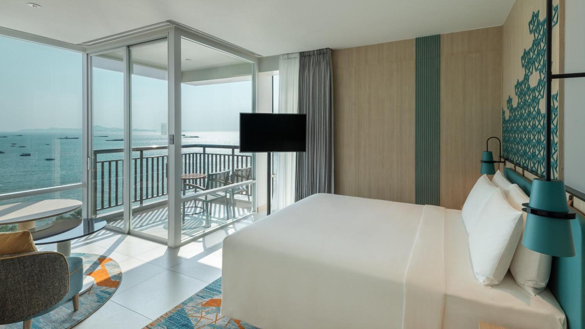 Holiday Inn Pattaya By Ihg Екстериор снимка
