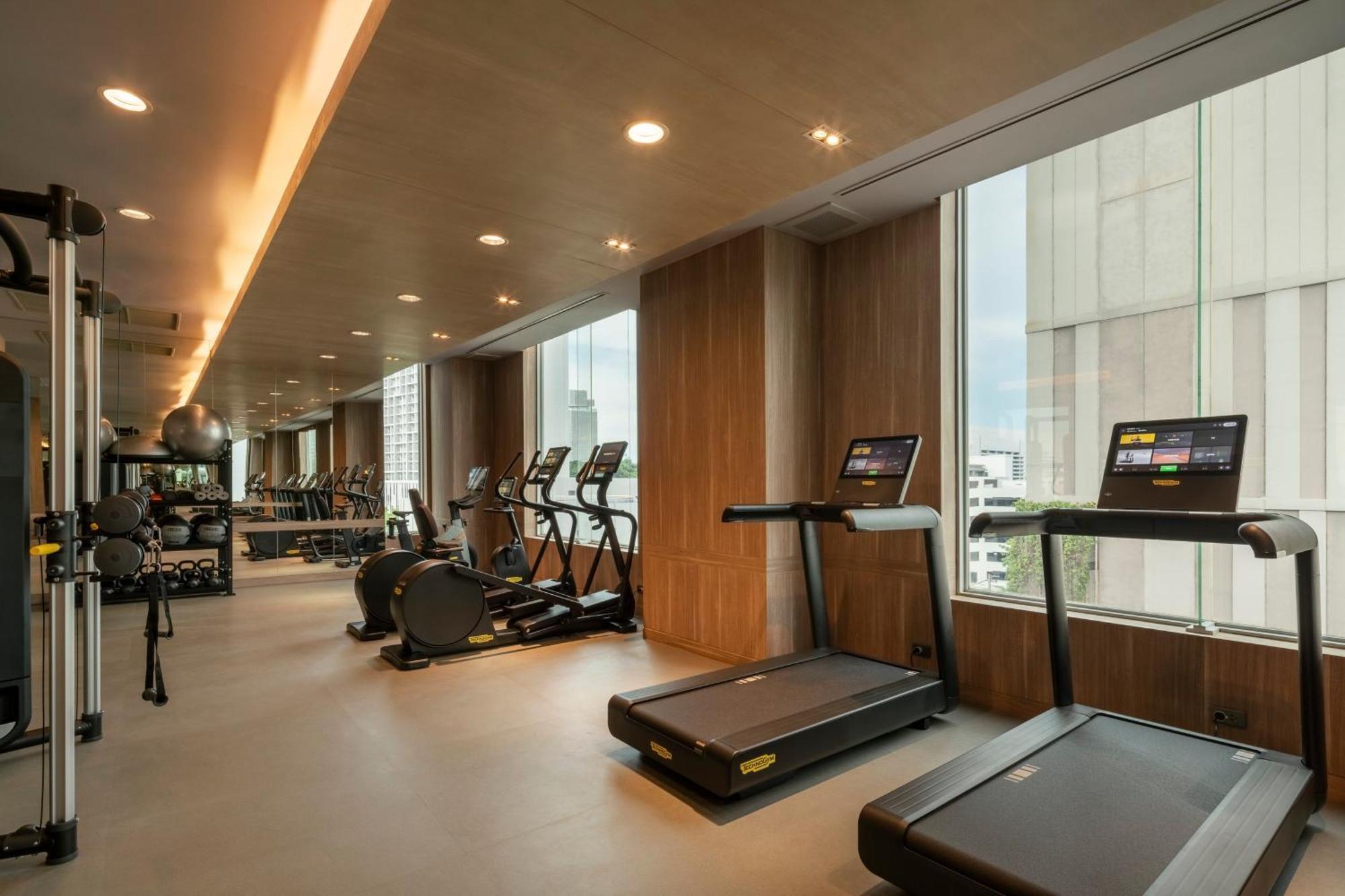 Holiday Inn Pattaya By Ihg Екстериор снимка