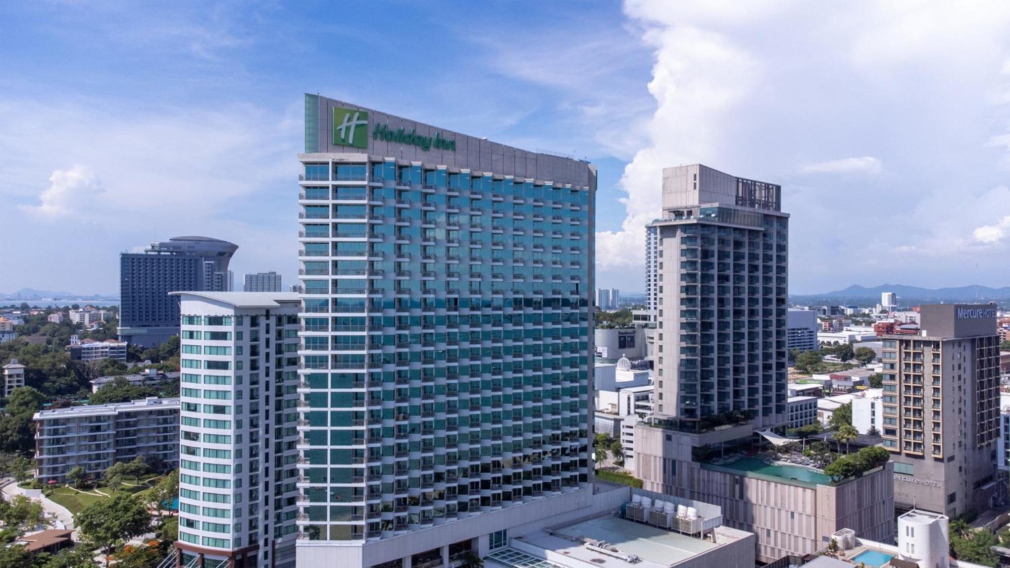 Holiday Inn Pattaya By Ihg Екстериор снимка