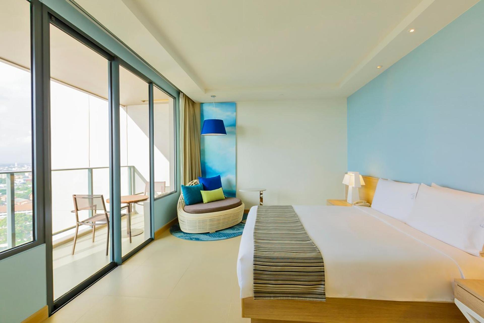 Holiday Inn Pattaya By Ihg Екстериор снимка